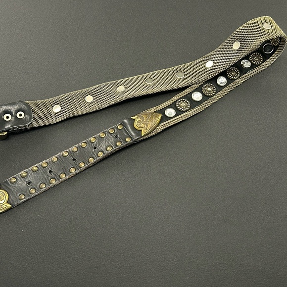 Women’s, Belts, Sand Castle, Small, Black & Gold Tone - Picture 11 of 13